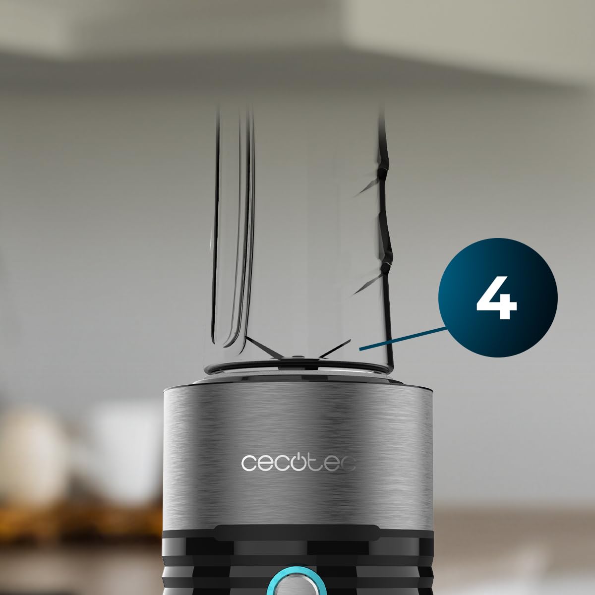 Cecotec Pojedynczy blender stołowy Power Titanium Fresh&Go. 650 W, 4-listkowe ostrze z czarnym tytanem, w zestawie 2 rurki chłodzące i 2 wytrzymałe kubki o pojemności 600 ml