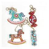 Haben Sie jemals darüber nachgedacht, einen DIY Keychain als Geschenk an Ihre Freunde, Ihrer Familie zu machen?Sogar deine Kinder können es alleine machen.Es bringt Ihnen und Ihren Kindern nicht nur Spaß beim DP-Ing, sondern bringt auch den Empfängern Glück.Diese Ideen werden immer in praktisch kommen!