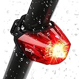 【Ultra-bright】 Das Licht entspricht der deutschen Straßenverkehrsordnung 220 ° horizontal und 20 ° vertikal strahlt es über die Straße und sorgt so für mehr Sicherheit und man wird von den anderen Verkehrsteilnehmern schnell wahrgenommen.