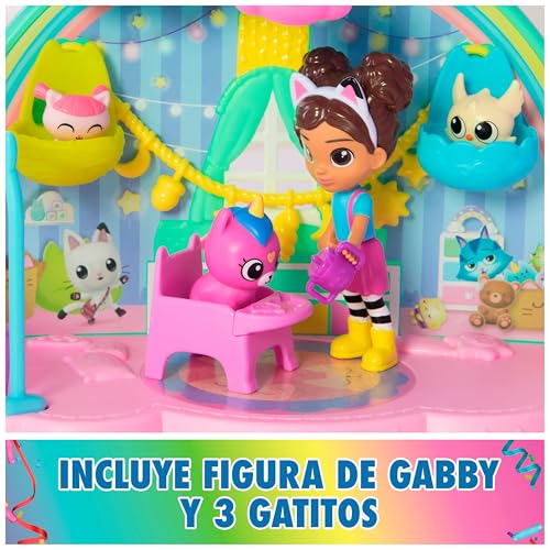 Miniatura 5 de La Casa de Muñecas de Gabby - Pack 17 Piezas Gabby's Dollhouse Kitty Care Ear Cuidado de Gatitos: 4 Figuras + Muebles + Accesorios - Juguetes Niñas 3 años + - Regalo Niña 3 años +