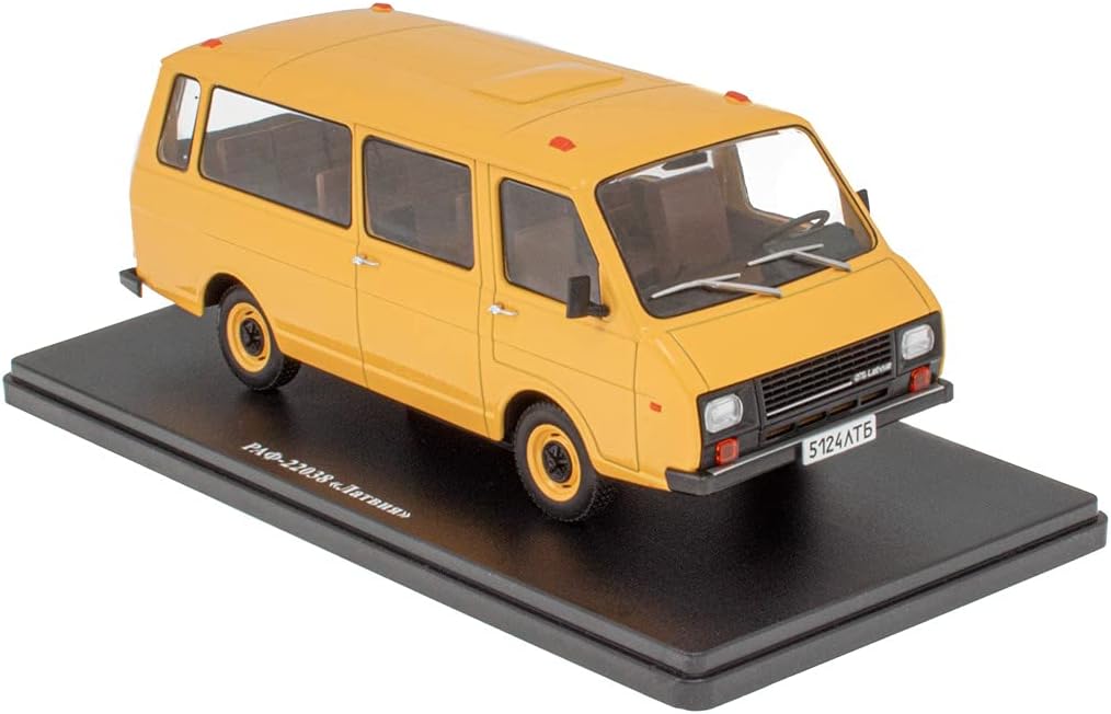 OPO 10 - 1/24 car compatible with RAF 22038 LATVIA from 1976 (ELC24), Medium