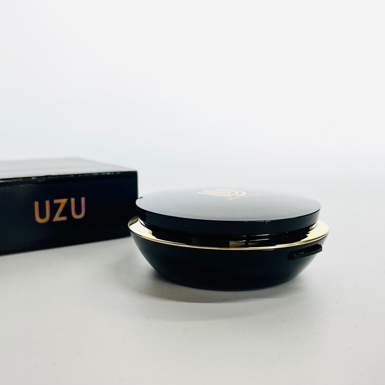 1 PC UZU Air Cushion Foundation BB Cream, Natural Color Long Lasting Defect Correction, Perfect Air Cushion Foundation BB Cream Foundation, Creating Flawless Skin, 15g.