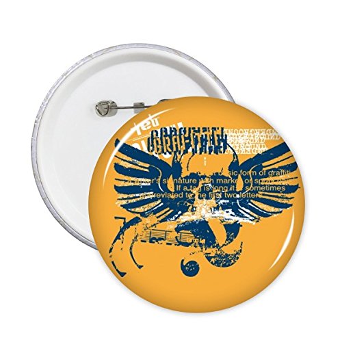 Badge crâne bleu et orange, pin's illustration ailes style street art pour vêtement custom