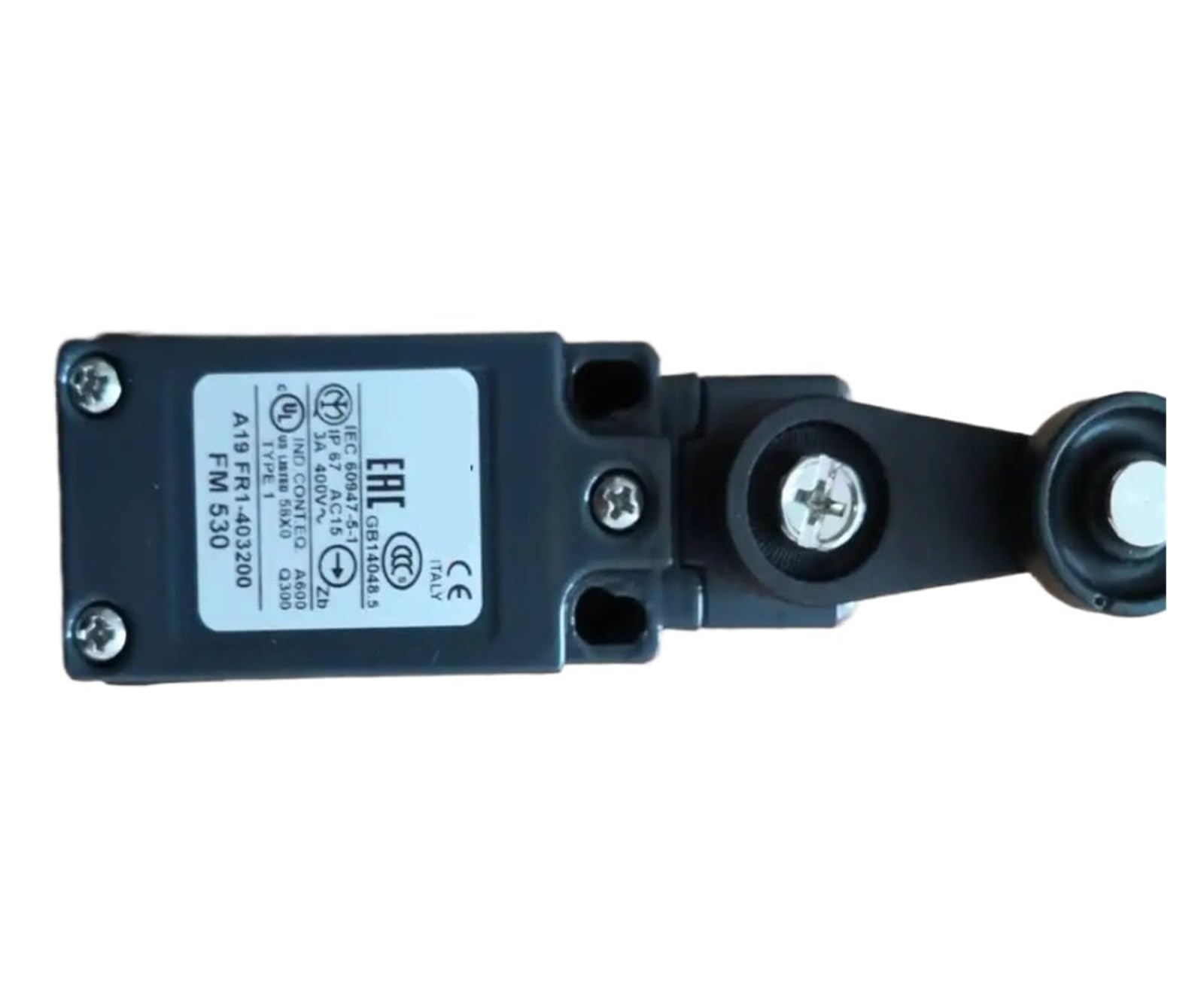 TADZKKIWM Restricted Switch FM530