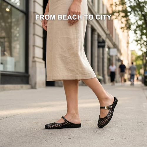 Image of MUSSHOE Women's Clear Jelly Sandals: Closed Toe Slingback Flats - Water-Friendly Summer Beach Shoes - Lightweight Easy-Clean Casual Sandals