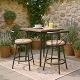 TOURNEMENT LIBRE : L’assise 360° permet de profiter de différents points de vue du jardin (végétation, piscine, terrasse) sans déplacer la chaise, adaptant la posture au soleil ou à l’ombre.