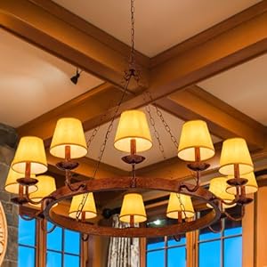 Wellmet Farmhouse Wagon Wheel Chandelier with Lampshade 12 Lights Rustic Dining Room Light Fixture Round Hanging Pendant Light Fixture for Living Room Kitchen Entryway Hallway Foyer W 485in