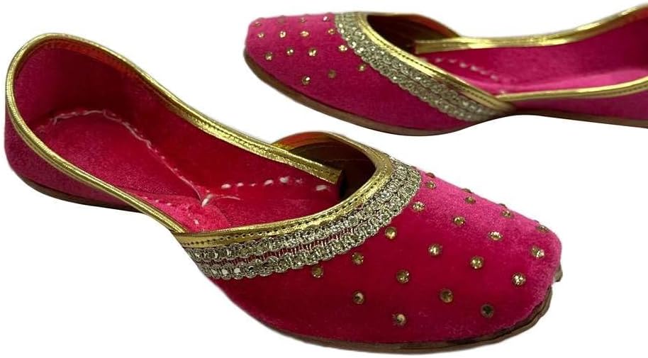 Handmade Women Velvet Punjabi Jutti Ethnic Flat Shoes – Gold Traditional Indian Footwear for Casual & Festive Wear
