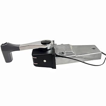 Amazon.co.jp: 67200-93J13 OEM Suzuki Marine 船外機エンジン