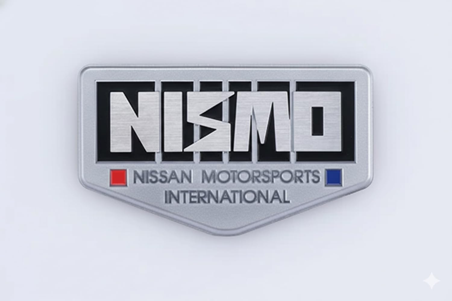 Amazon | nismo(ニスモ)【NISMO 40th】 初代NISMOロゴ復刻エンブレム