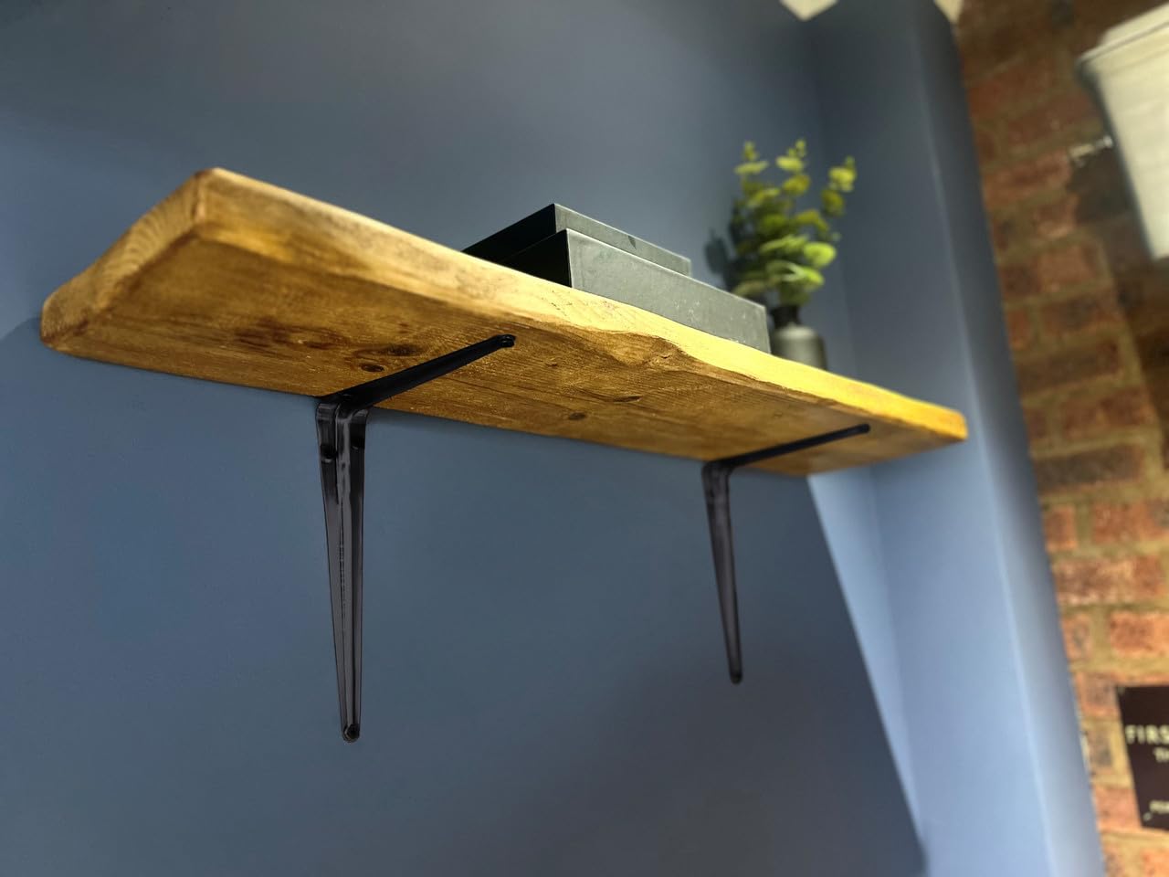 Stiley Living London Shelf Brackets - Heavy Duty Slim Metal Wall Shelf Supports, Tapered Decorative Brackets for Shelving, Industrial Style - 4 Pack (Matt Black, 175mm x 225mm)