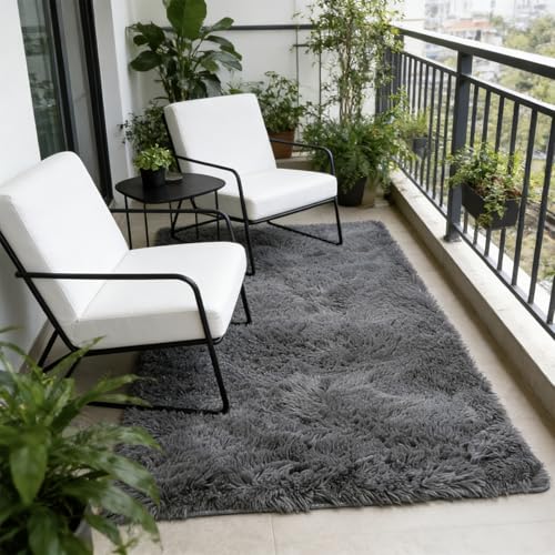 Tapis de salon gris 140x175 cm à poils longs et doux - 2