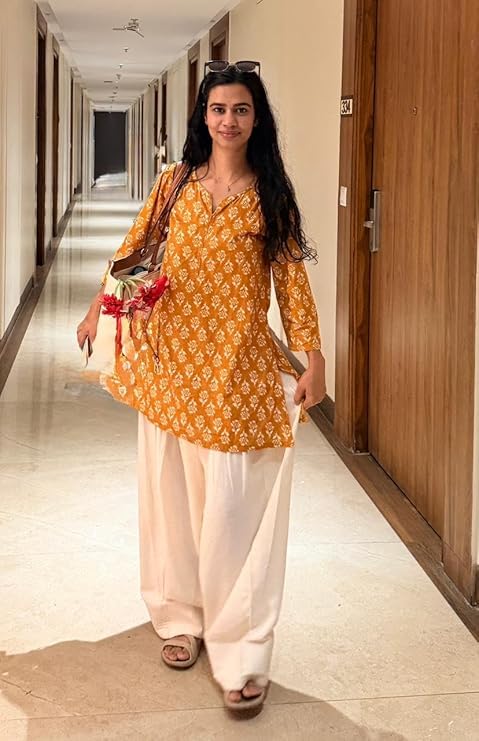 Image of Women's Cotton Farshi Salwar Suit Set | 3 /4 Sleeves, Plain Kurti
