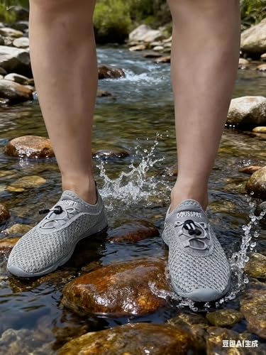 Image of DOUSSPRT Water Shoes for Kids Boys Girls Quick Dry Beach Sports Swim Pool Aqua Shoes for Toddler /Little Kid /Big Kid