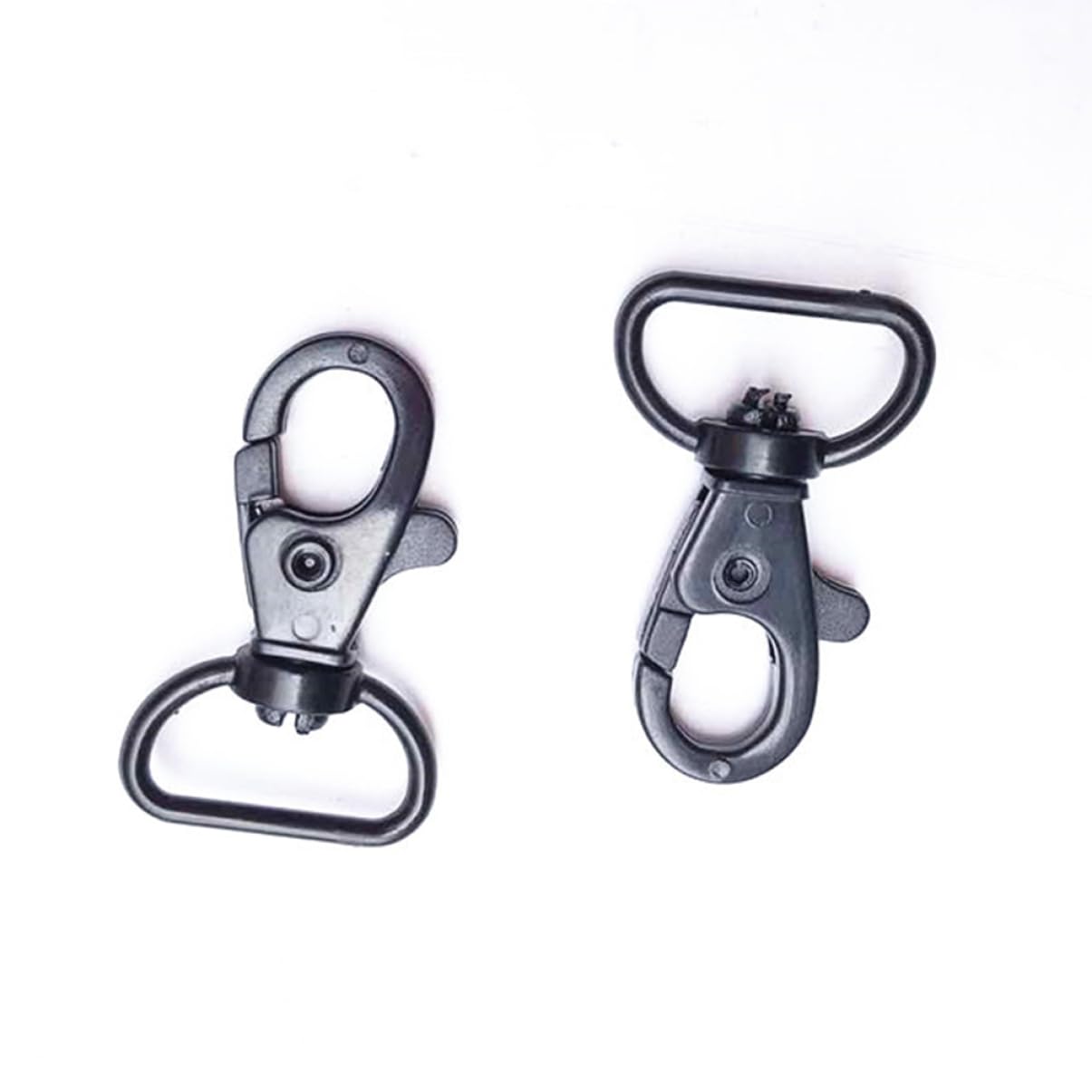 TEHAUX 8pcs Heavy Duty Snap Hooks Swivel Keychains Black Lobster Clasp Keychain Accessories for Lanyards Clips for Keys and Id Cards