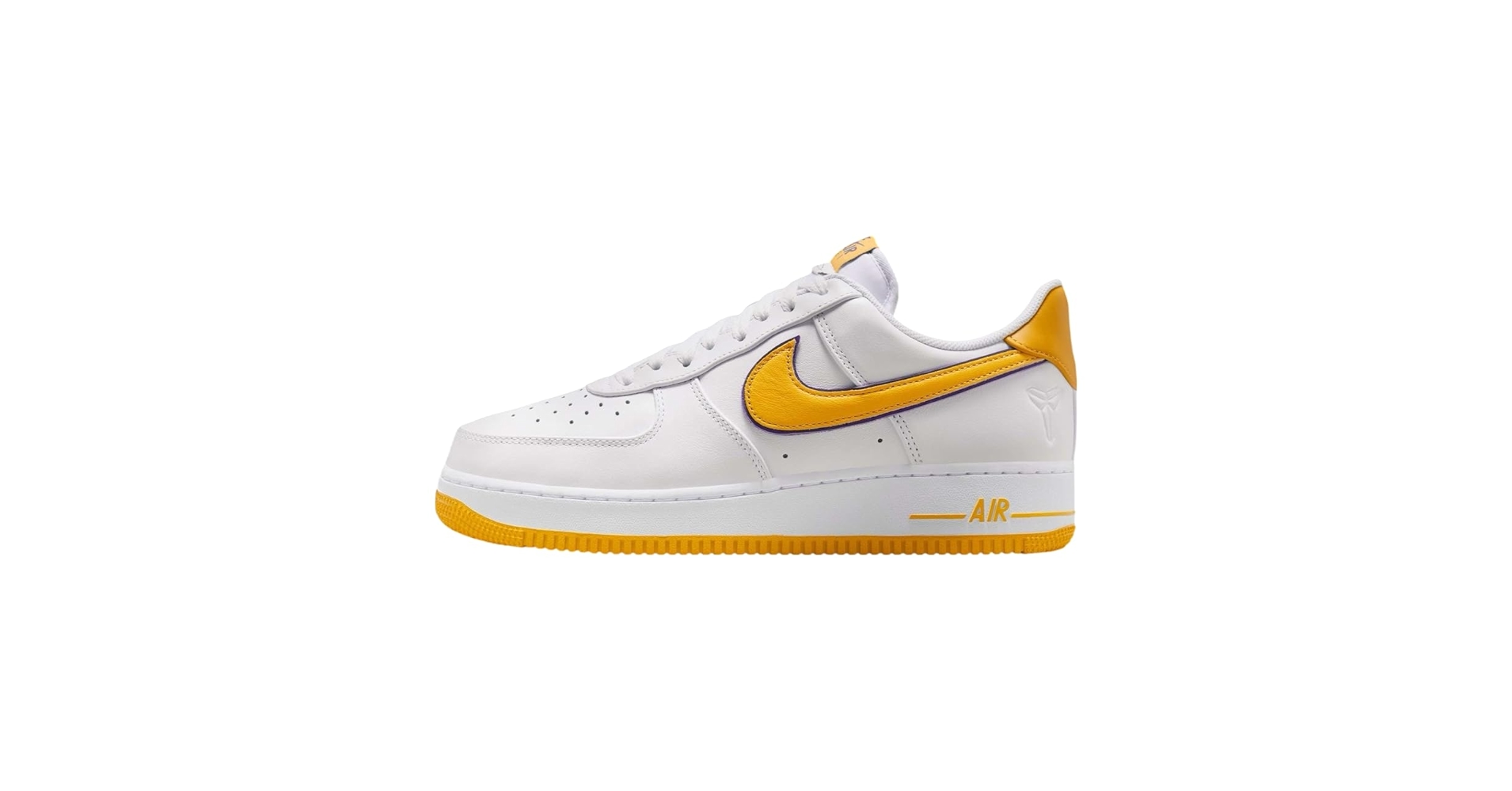 靴 Nike Air Force 1 LOW RETRO QS KB Amazon.com: Nike Air Force 1 Low Retro QS Kobe Bryant 'White