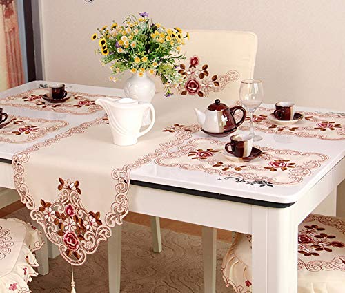 Chemin de table champagne en polyester lavable pour protéger et décorer une table