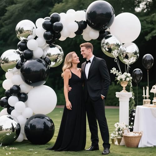 Image of 32Pcs Black Big Balloons 18 Inch, Round Large Latex Party Balloons for Birthday Wedding Decorations. (black)