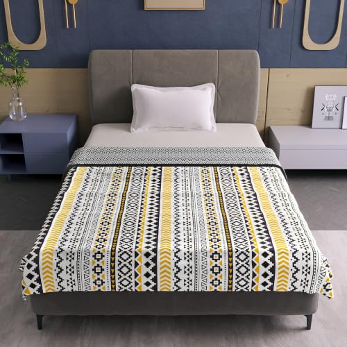 Image of Divine Casa Everyday Use 120 GSM Reversible Dohar for Single Bed | Lightweight & Breathable Throw Blanket | Size 210 x 140 cm | Abstract | Mustard Mint