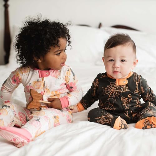 Image of Burt's Bees Baby unisex-baby Sleep & Play, Organic One-piece Romper-jumpsuit Pj, Zip Front Footed Pajama