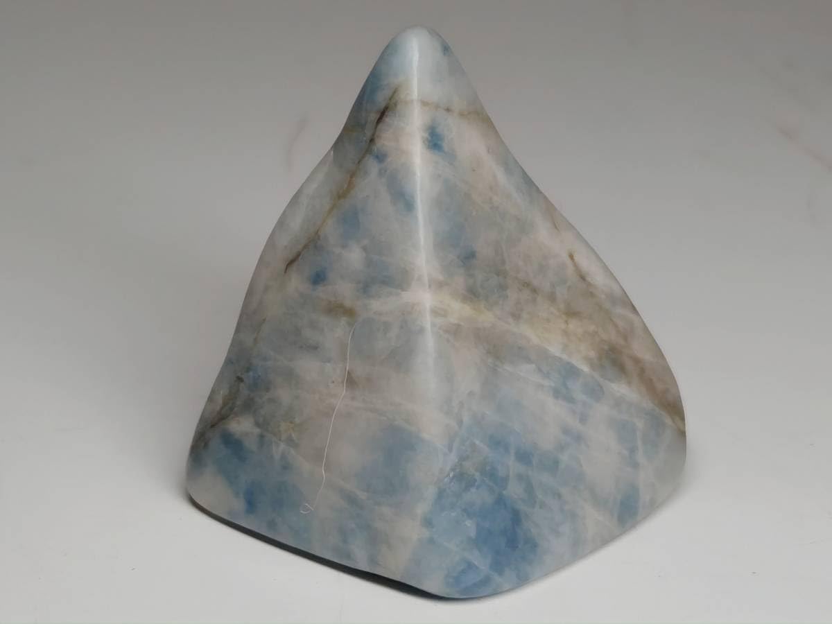 Amazon.co.jp: 41g翡翠原石ヒスイ鉱物鑑賞石糸魚川水石自然石天然石