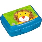 Die Mini-Snackbox LÖWE aus der Serie Freche Rasselbande von Die Spiegelburg ist perfekt für unterwegs. Auf dem Weg in den Kindergarten, in die Schule oder bei Ausflügen bietet sie Platz für kleine Snacks und Leckereien oder Kleinigkeiten, die sicher verpackt transportiert werden sollen.
