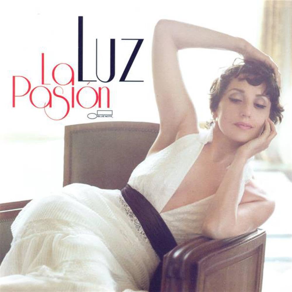 La Pasion [Audio CD] LUZ (CASAL LUZ)