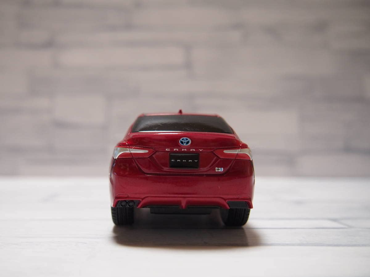 トヨタ　カムリ　WSレザーパッケージ　カラーサンプルミニカー　レッド Amazon | TOYOTA特注 1/18 トヨタ カムリ WS (レッド) 2021