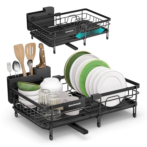 SONGMICS Escurreplatos para Espacios Reducidos, Escurridor de Platos de Cocina Extensible, Boquilla Extensible y Giratoria 360°, Acero, (30,2-46,5) x 29,6 x 14 cm, Negro Tinta KCS556BH01