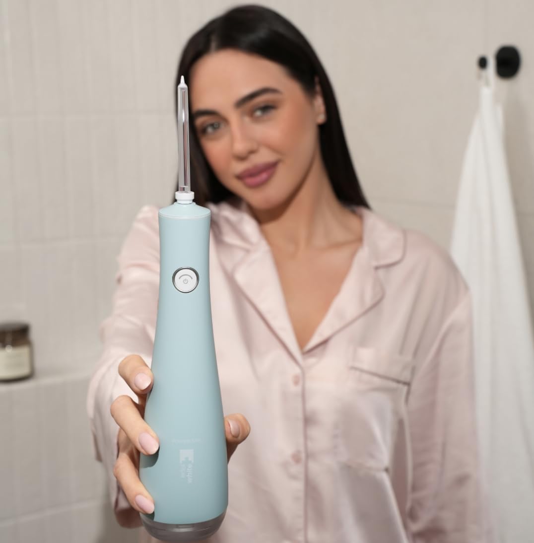 Edelwhite Flosserpik Power SPA - Irrigador bucal portátil con batería muy potente, 3 intensidades de chorro de agua, 4 cabezales diferentes, toalla de mano