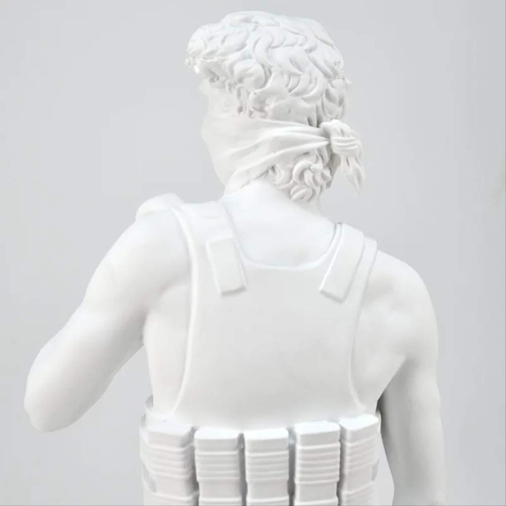 LISAQ Modern Art Banksy Suicide David Statue Creative Resin