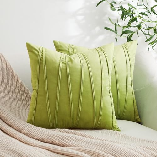Image of Amazon Brand - Umi Decorative Striped Throw Pillow Covers 16 X 16 Inch,Soft Solid Velvet Pillow Covers Cushion Case with Zigzag Pattern for Sofa Bedroom 40 X 40 Cm (Pack of 2) Green