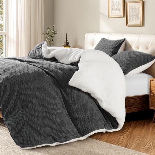 DEITAS Queen Comforter Set 3 Pieces - 3D Jacquard Design Sherpa Bedding Set, Super Soft and Warm Fluffy Quilt for Winter, 1 Comforter and 2 Pillowcases, Gray