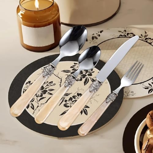 Ustensiles de service pour les fêtes et vaisselle de cuisine rétro