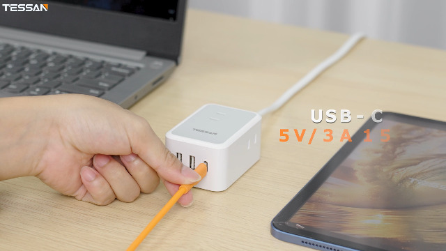 Amazon.co.jp: 延長コード 2m 薄型 電源タップ usb コンセントタップ