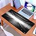 Produktbild KDWJS Gaming Mauspad XXL 90x40cm Mousepad Groß Vernähte Kanten Anti-Rutsch für PC,Monochrome Tunnelsicht, EIN schwarz-weißer Tunnel mit Licht am Ende w,Laptop Verbessert Präzision und Geschwindigkeit