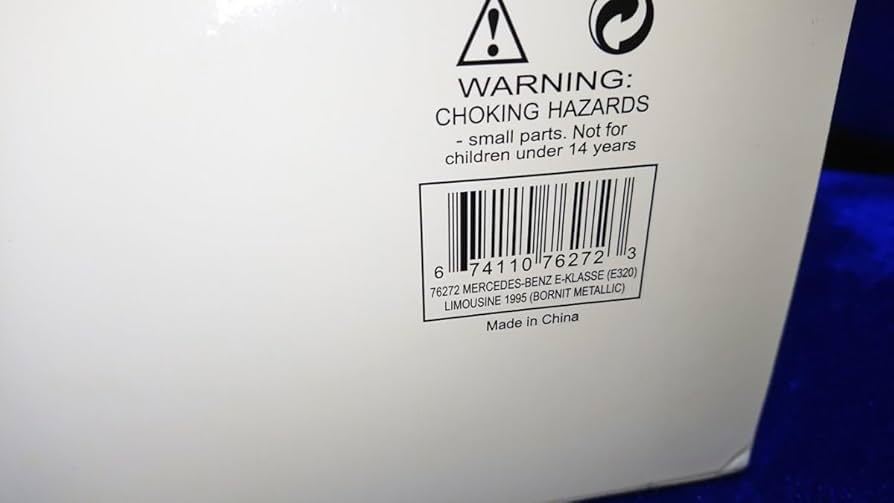 ミニカー Mercedes Benz E Limousine 1995 ミニカー Mercedes Benz E Limousine 1995 Mercedes-Benz E-Klasse