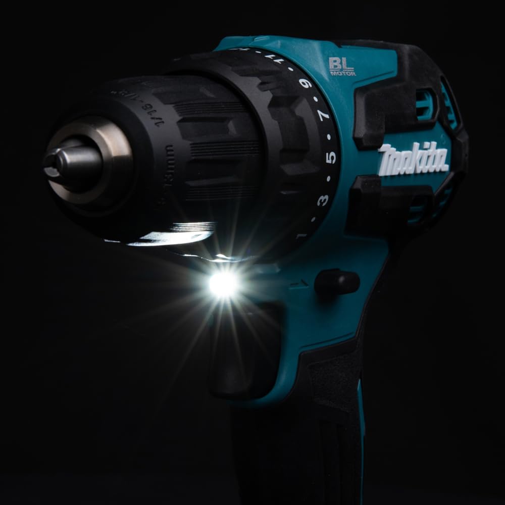 MAKITA DDF490WVE - Taladro atornillador 18V 65Nm. Incluye Taladro, 2 baterias de 2Ah, cargador y maletín