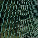 grillage simple torsion galvanisé 1m75 Le grillage en acier galvanisé plastifié PVC vert est une solution fiable pour la délimitation et la sécurité de vos espaces extérieurs. Ce produit de qualité associe acier, zinc et finition protectrice pour offrir une excellente résistance à la corrosion et aux intempéries. Avec sa longueur de 10 m, sa hauteur de 1m 1,2m 1,5m 1,8m, sa maille losange et son fil robuste, cette grille s'adapte à de nombreux usages: jardin, terrain, enclos, poulailler, clôtures ou animaux. Une solution durable pensée pour une pose simple sur poteaux.