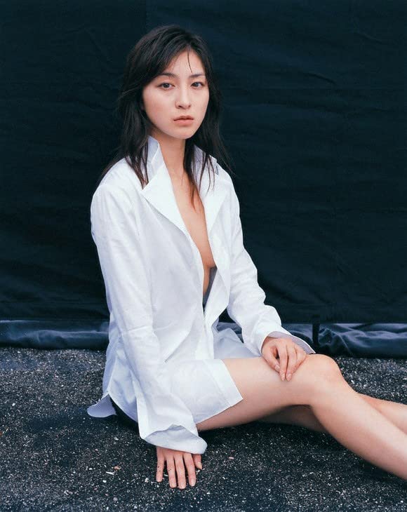 いま、話題の広末涼子のフォトフレーム。正直、レアな景品です。 Yahoo!オークション - 広末涼子 写真集 H R
