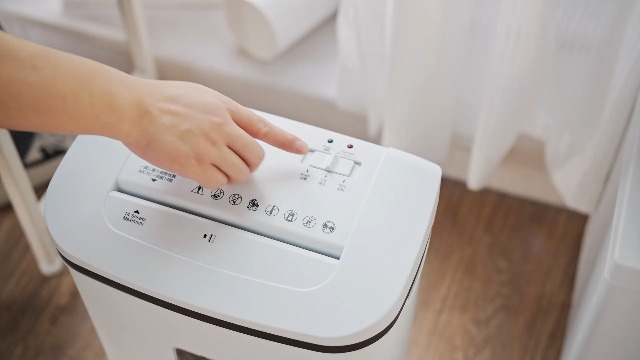 Amazon.co.jp: シュレッダー 電動 家庭用 静音 業務用: マイクロカット
