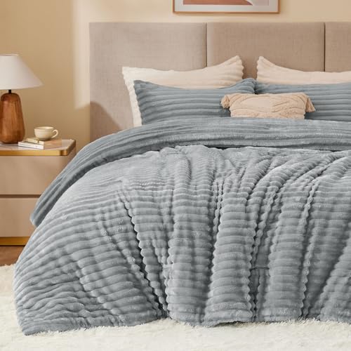 BEDELITE Fleece Twin Comforter Set -Super Soft & Warm Fluffy Light Grey Bedding, Luxury Fuzzy Heavy Bed Set for Winter with 1 Pillow case by BEDELITE - Used condition - US$34.72