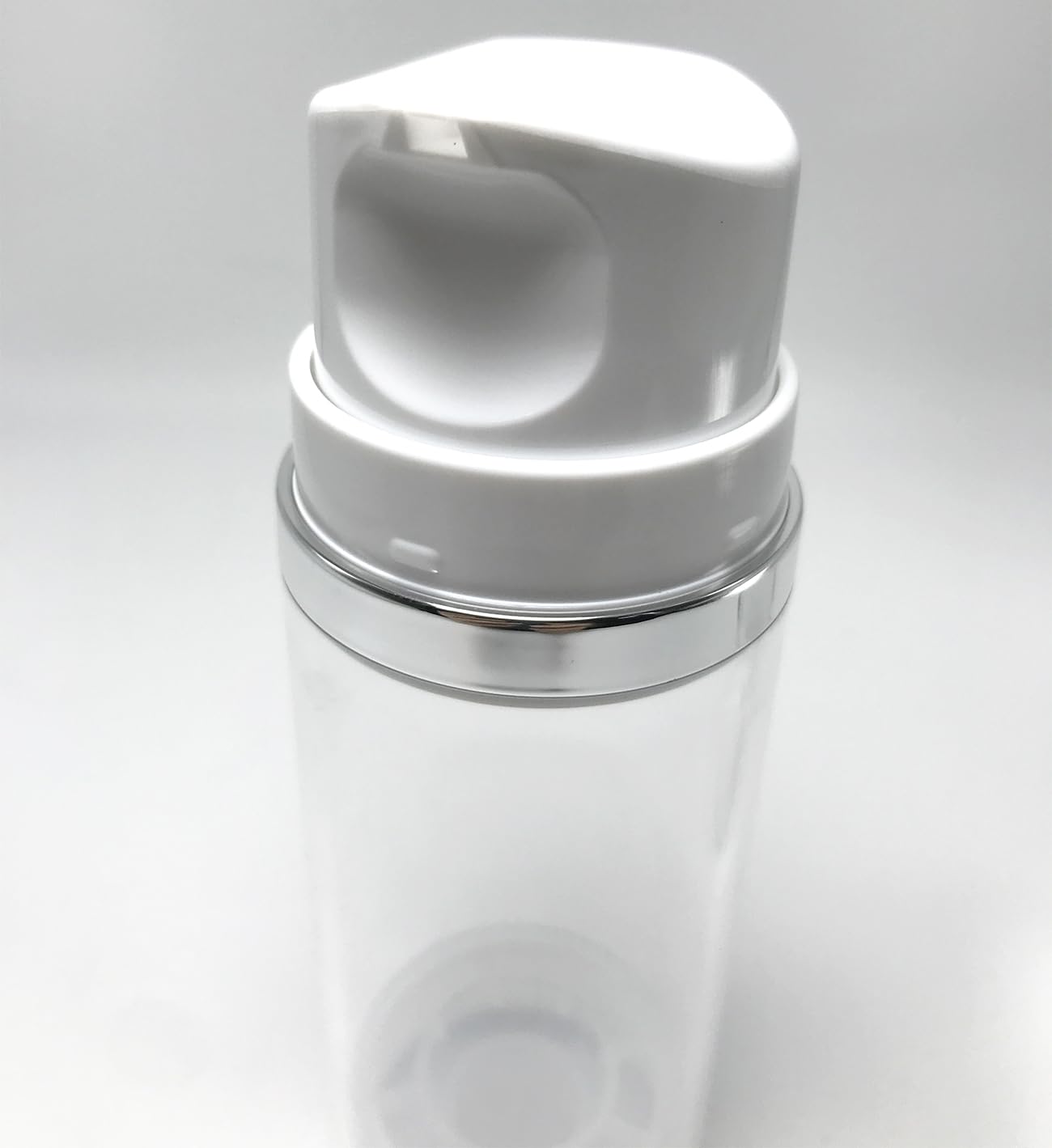 2 Stück Transparente, Luftleere Pumpflaschen 50 Ml – Wiederverwendbare Kosmetikbehälter Mit Weißem Pumpverschluss, Für Creme, Toner & DIY-Pflege
