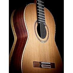 Ortega Limited M-25Th Corde en Nylon pour Guitare 6 Cordes avec Finition Brillante - Les Beatles, Paul McCartney, John Lennon, RIngo Starr, George Harrison Ortega Limited M-25Th Corde en Nylon pour Guitare 6 Cordes avec Finition Brillante – Image 4