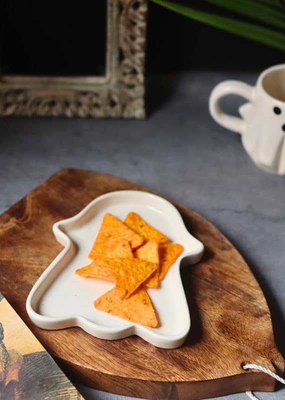 Image of WEAVING HOMES Spooky Ghost Handmade Dessert Plate, Size: 16 * 10 cm Microwave & Dishwahsher Safe (Set of 1)