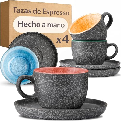 Cosumy Set de 4 Tazas de Espresso con Platillos - 90 ml de Cerámica - Juego de Café Moderno - Gres Grueso con Esmalte Reactivo Hecho a Mano - Mantiene el Calor por Más Tiempo (De color)