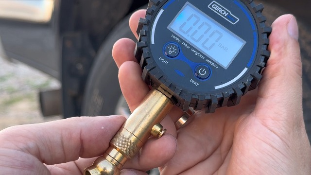 Image of GERCHWAY Digital Tire Pressure Gauge for Cars - Accurate Air Pressure Gauge for Tires with 360 Swivel Chuck - 200 PSI