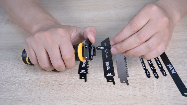 Amazon.co.jp: 8-in-1 マルチブレードハンドノコギリ ポータブルハック