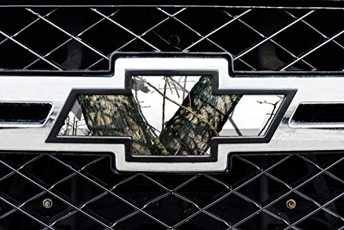Image of Mossy Oak Graphics - 14010-WR Universal Winter Auto Emblem Skin - Easy to Install Vinyl Wrap - Fits Any Auto Emblem on Trucks, Cars, or SUVs