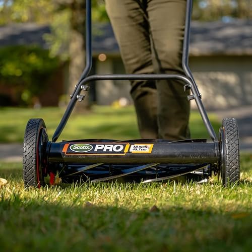Scotts 18-Inch 7-Blade Push Manual Reel Lawn Mower - Thumbnail 2